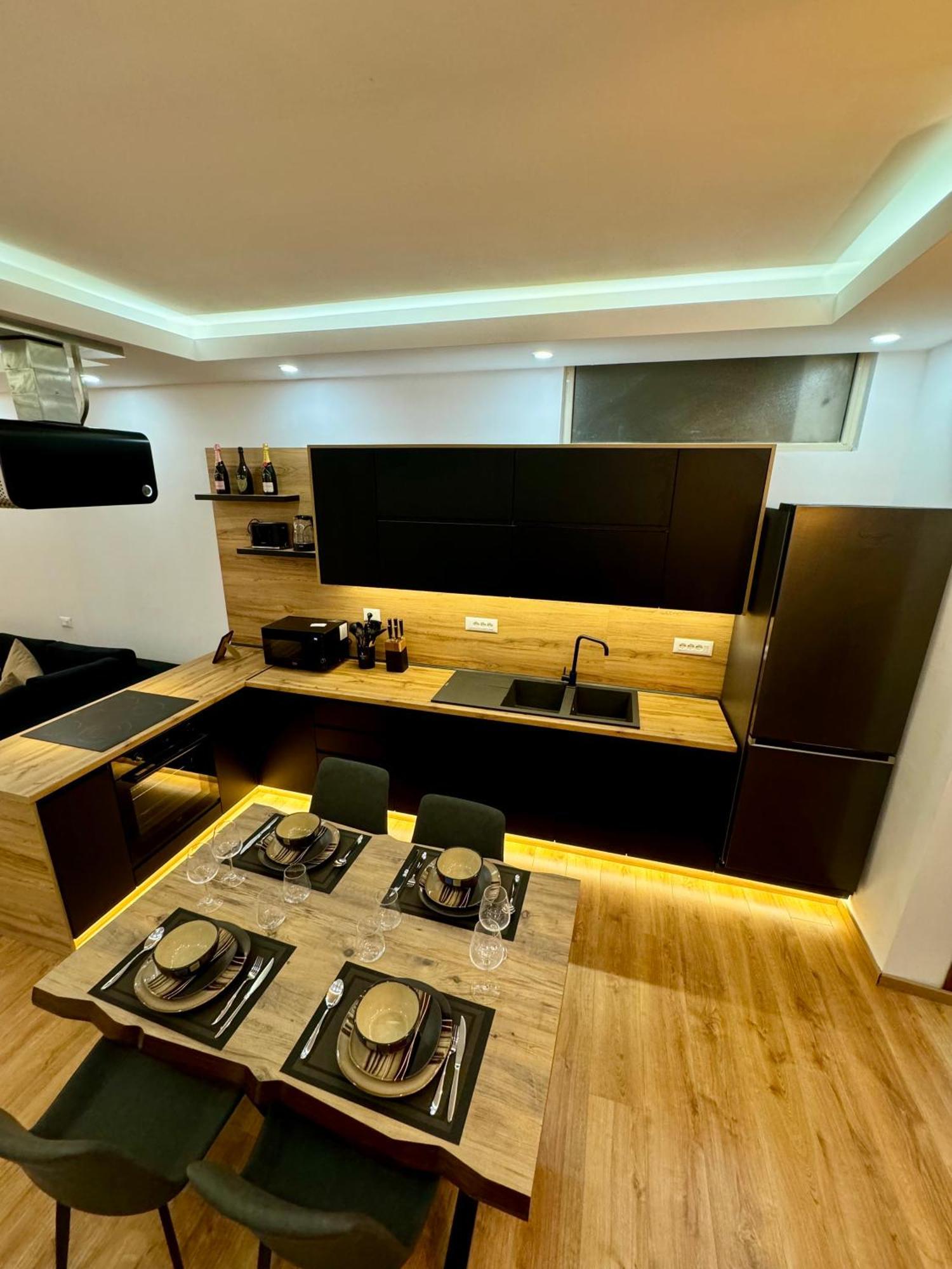 Luxury Central Baba Apartment Shkodër Eksteriør bilde